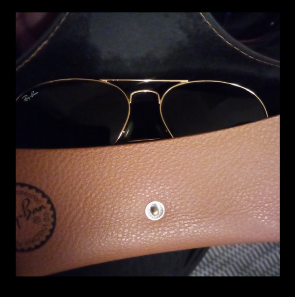 Ray-Ban Aviators Like New 😎